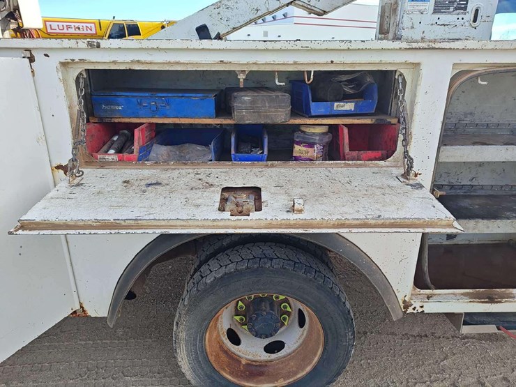 2017-ford-f550-image-33