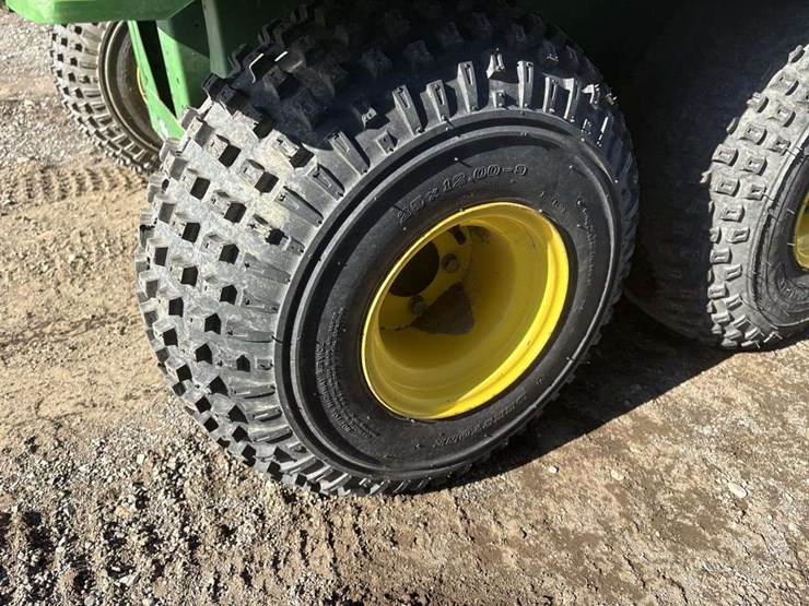 john-deere-gator-image-12