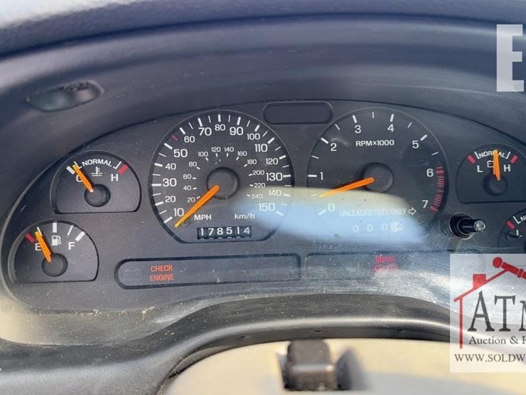 1994-ford-mustang-gt-image-13