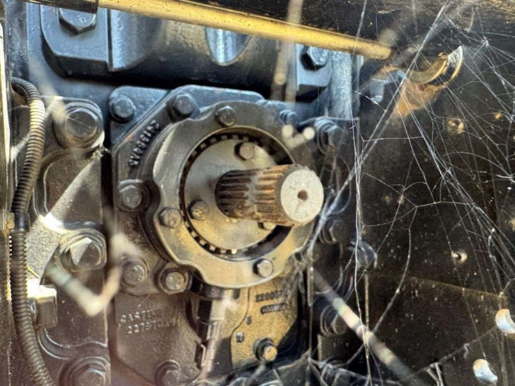 2010-case-ih-245-image-14