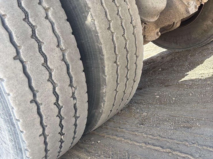 sterling-dump-truck-image-21