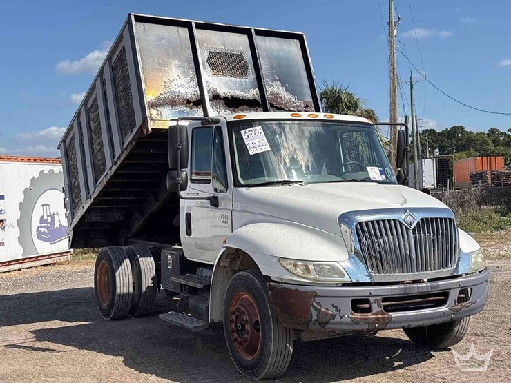 2007-international-durastar-4200-image-2