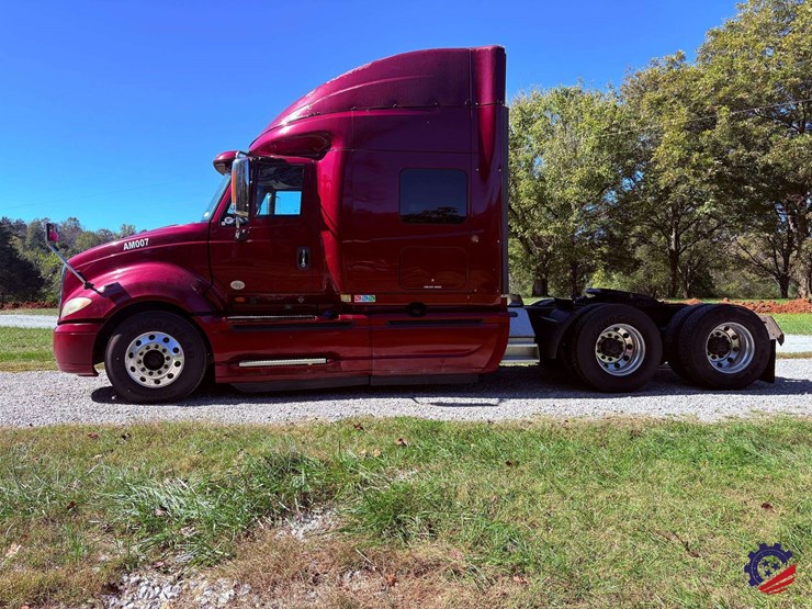 2017-international-prostar-image-2