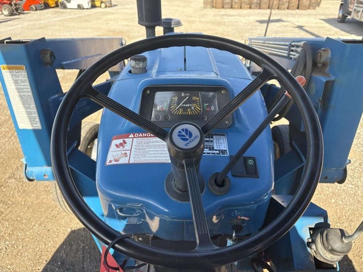 new-holland-3430-image-32