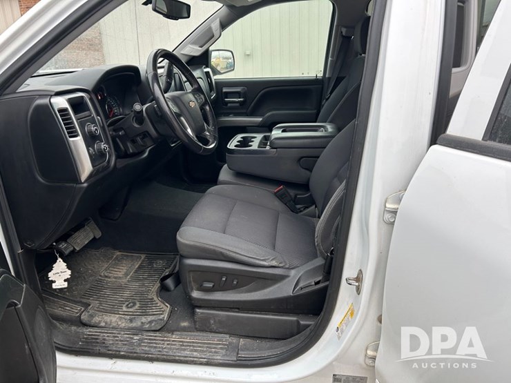 2018-chevrolet-silverado-4-door-pickup-(cp1307,-unit-12086)-image-21