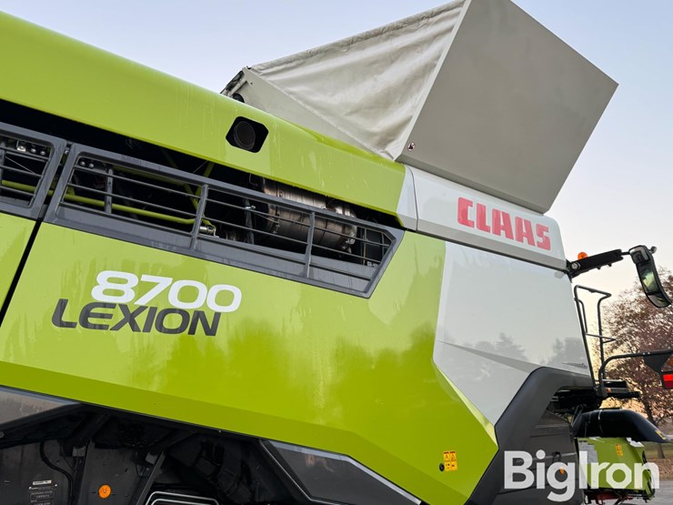 2023-claas-lexion-8700tt-image-20