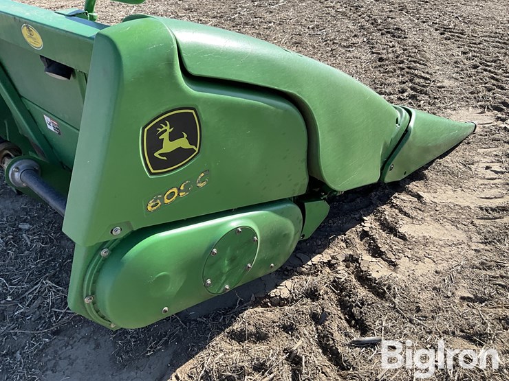 2009-john-deere-608c-image-17