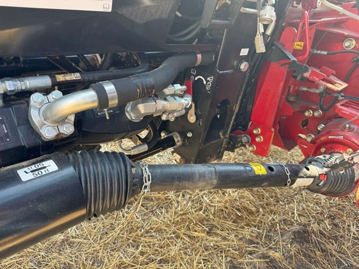 2021-macdon-fd1-40ft-flex-draper-head-image-13