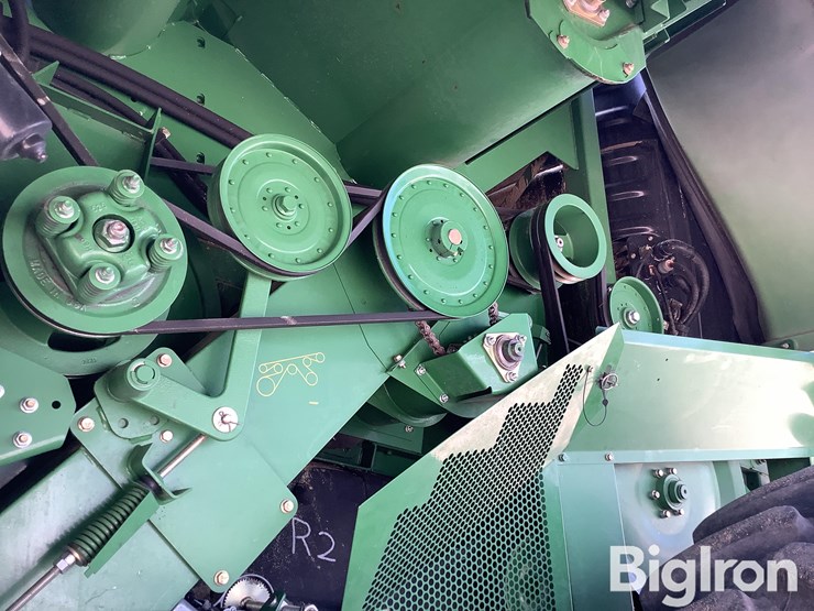 2012-john-deere-s670-image-19