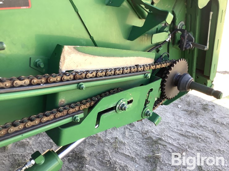 2012-john-deere-s670-image-13