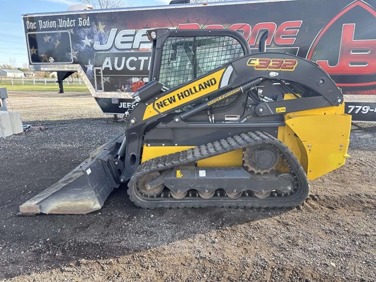 2022-new-holland-c332-image-2