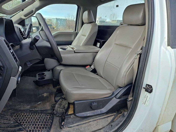 2019-ford-f550-image-33