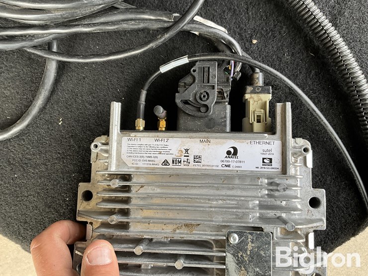 john-deere-jd-link-modular-telematics-gateway-4g-lte-image-9