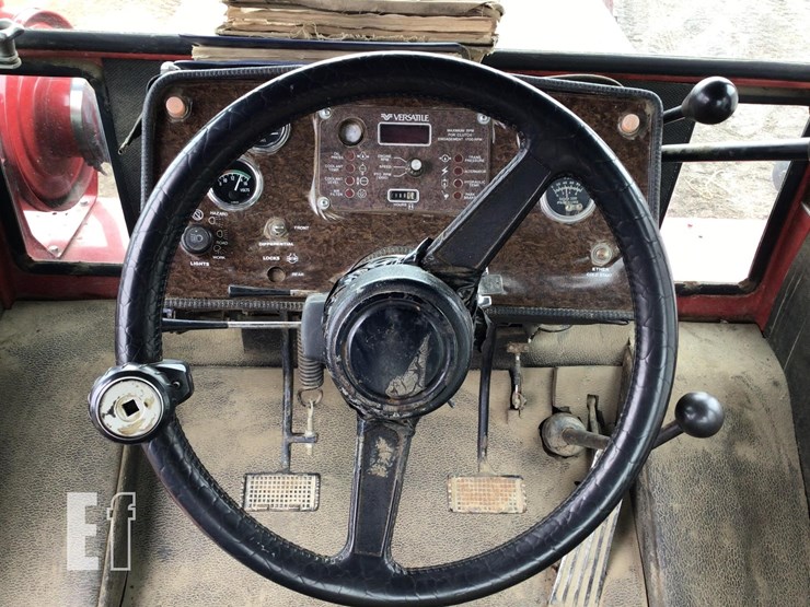 1983-versatile-835-image-13