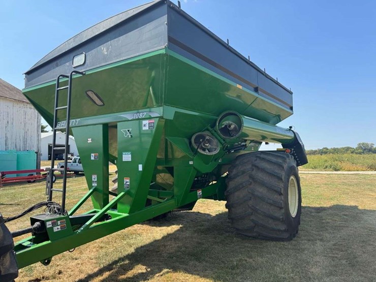 2014-brent-1082-image-1