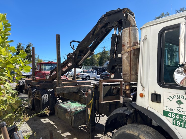 #52-a-•-1998-mack-mr-logging-truck-image-7