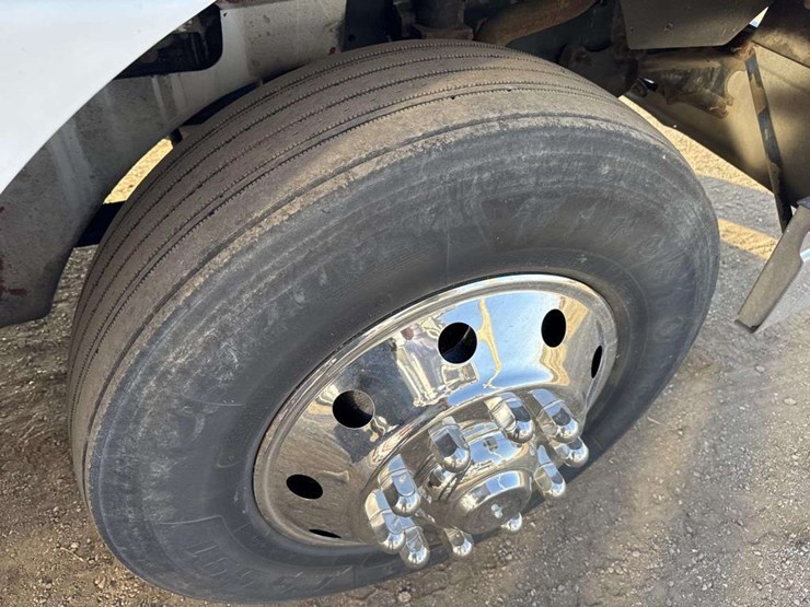 2000-international-9200-image-16