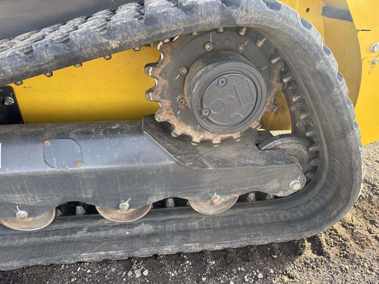 2022-new-holland-c332-image-9