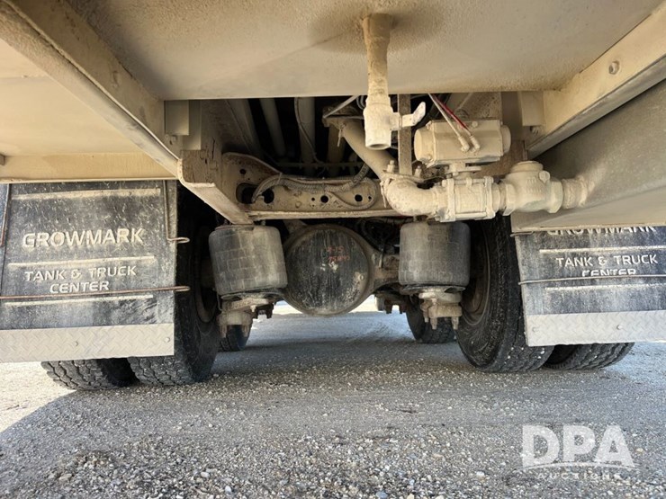 2010-ihc-workstar-petroleum-truck-(jn3389,-unit-487)-image-33