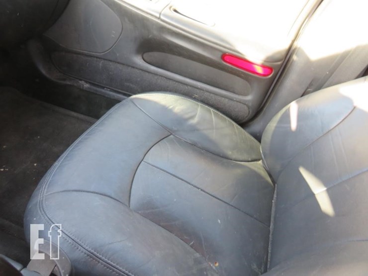 2002-dodge-intrepid-image-12