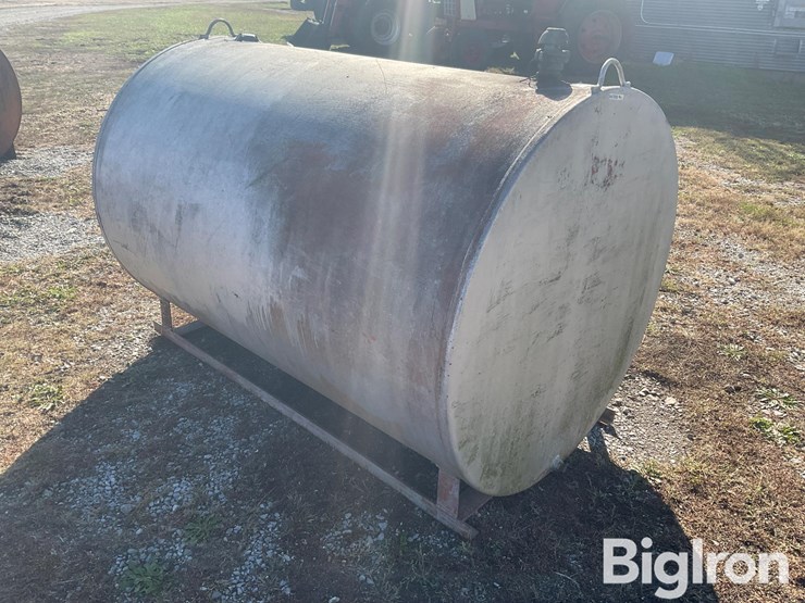 500-gal-steel-fuel-tank-image-1