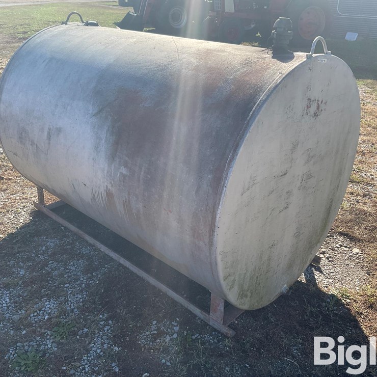 500-Gal Steel Fuel Tank