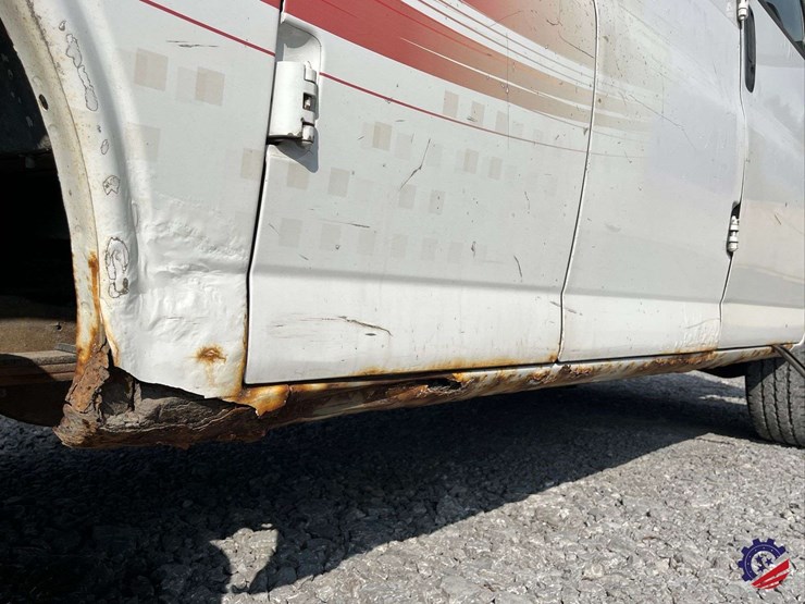 2012-chevrolet-express-van-image-37