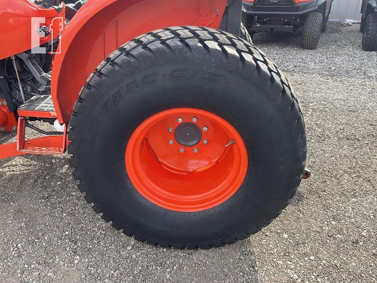 2020-kubota-mx5400-image-13