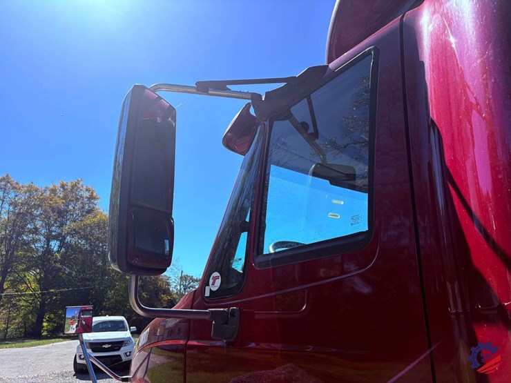 2017-international-prostar-image-23