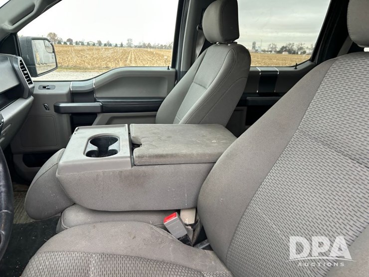 2020-ford-f150-xlt-image-27