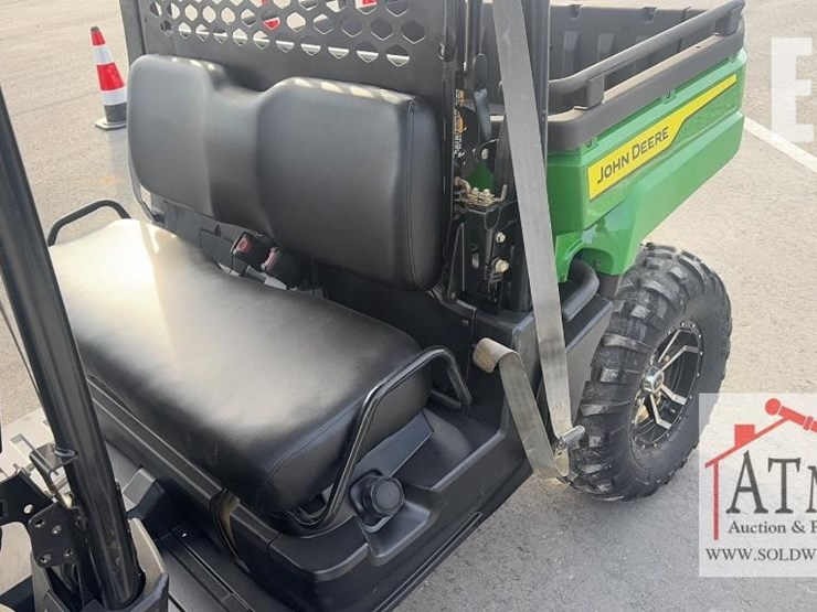 john-deere-gator-xuv-550-s4-image-10