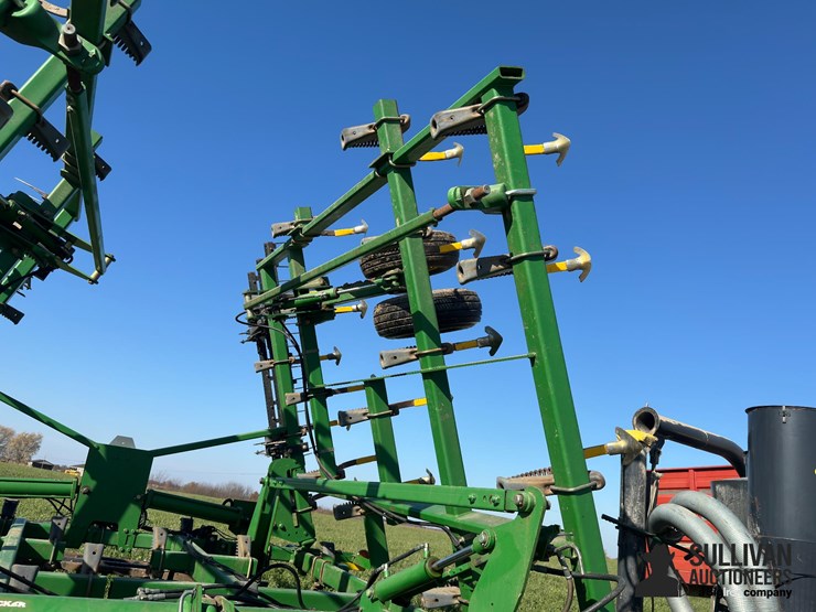 2005-john-deere-2210-image-19