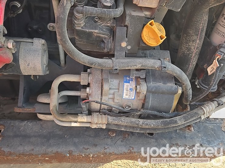 2021-bobcat-t595-image-53