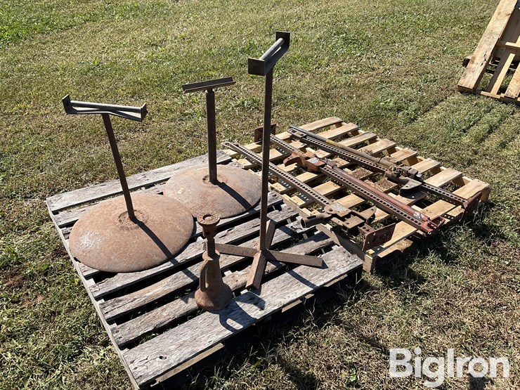 high-lift-farm-jack/deadman-lot-image-3