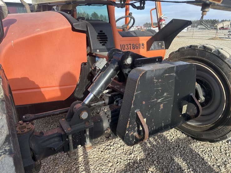 2015-jlg-g6-42a-image-13