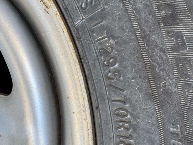 2013-ford-f350-xl-image-10