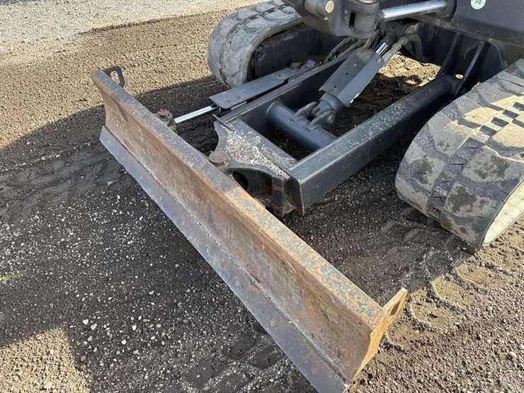 2012-bobcat-e50-image-11