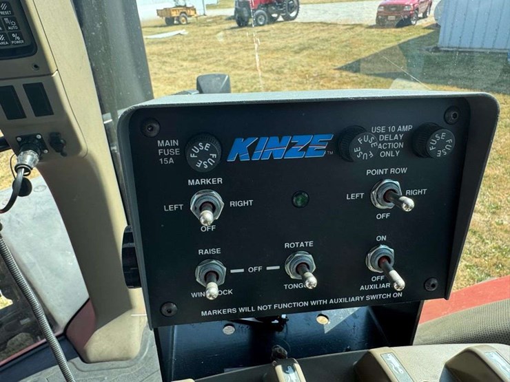 2010-case-ih-245-image-22