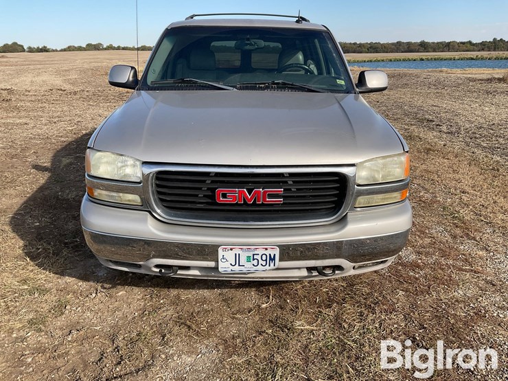 2003-gmc-yukon-xl-image-2