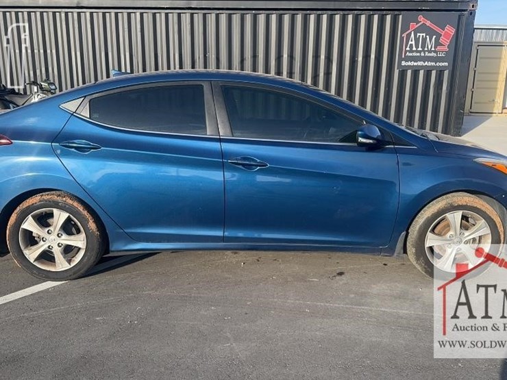 2010-hyundai-elantra-image-2