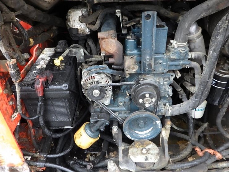 kubota-ssv65-image-14