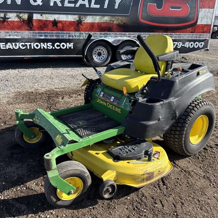 JOHN DEERE Z445