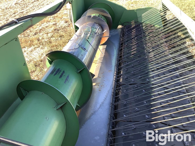 john-deere-212-image-13