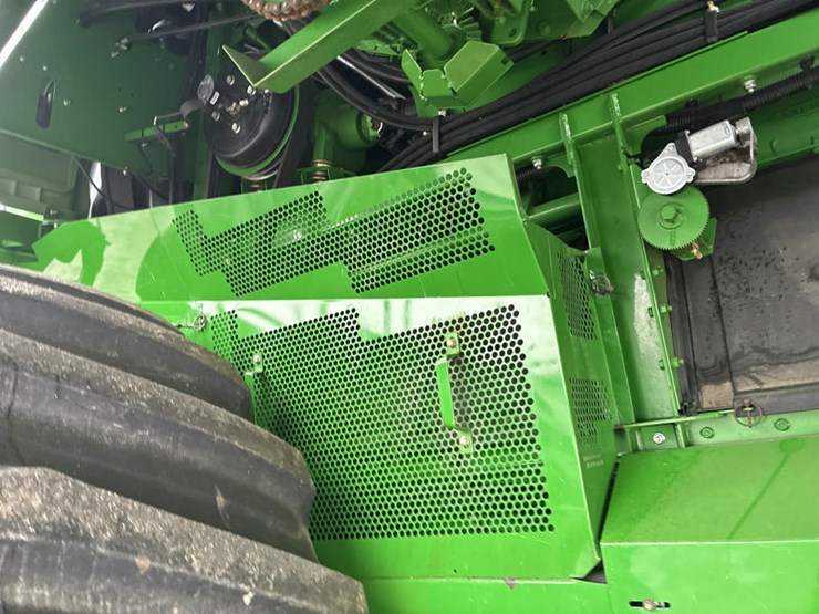 2013-john-deere-s670-image-55