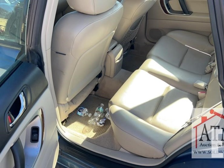 2007-subaru-legacy-image-12