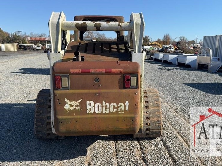 2008-bobcat-t300-image-6