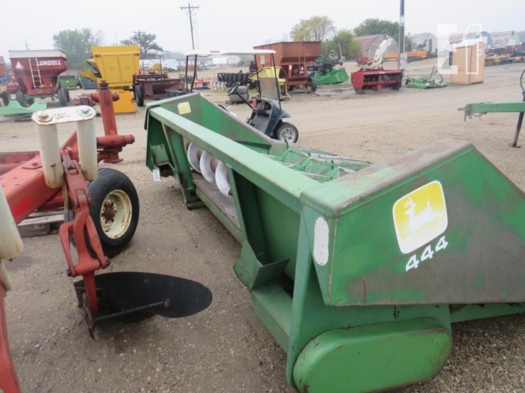 john-deere-444-image-4