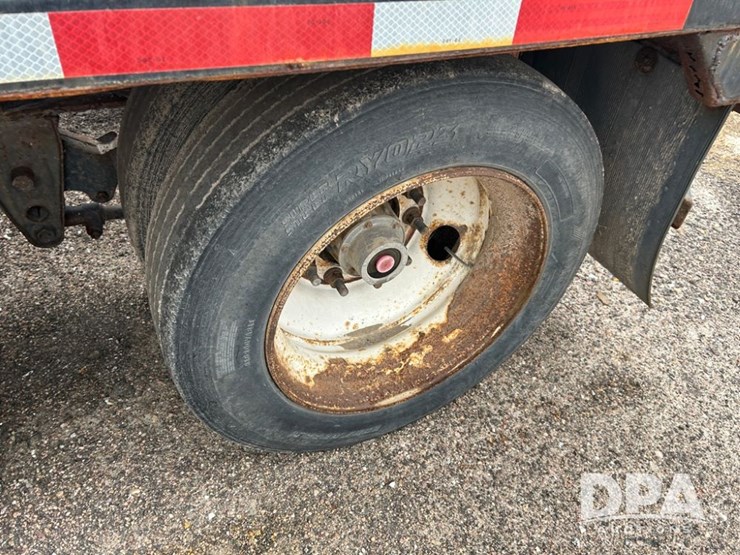 2013-neville-tender-trailer-image-24