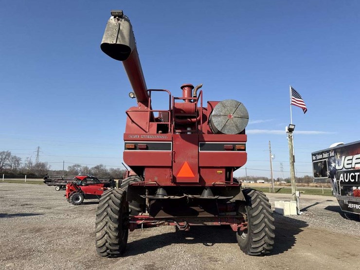 1992-case-ih-1680-image-4