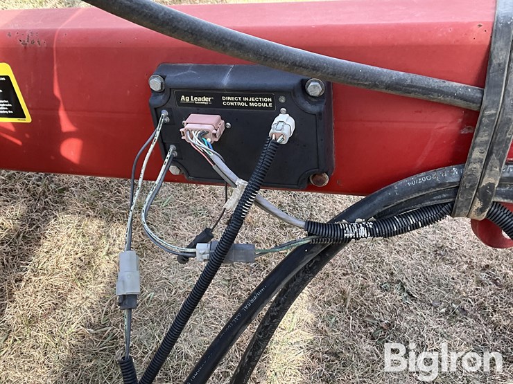 case-ih-2800-image-14